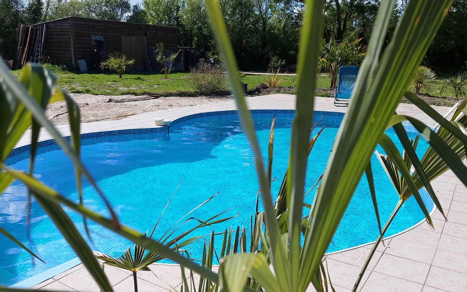 piscine-chambre-dhotes-vendee Zwembad van Le Bois Berranger – Bed & Breakfast in de Vendée